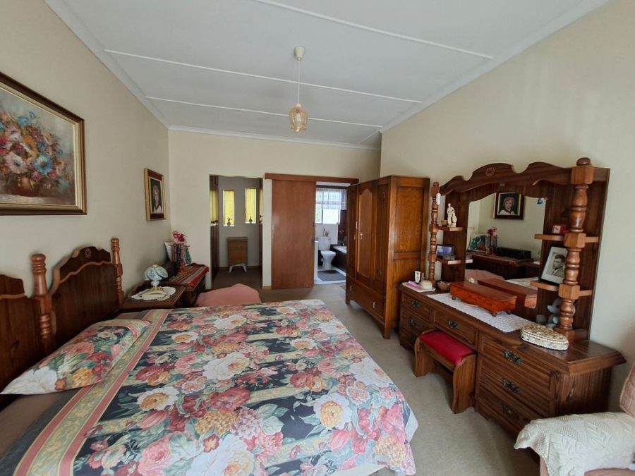 4 Bedroom Property for Sale in Vanrhynsdorp Western Cape